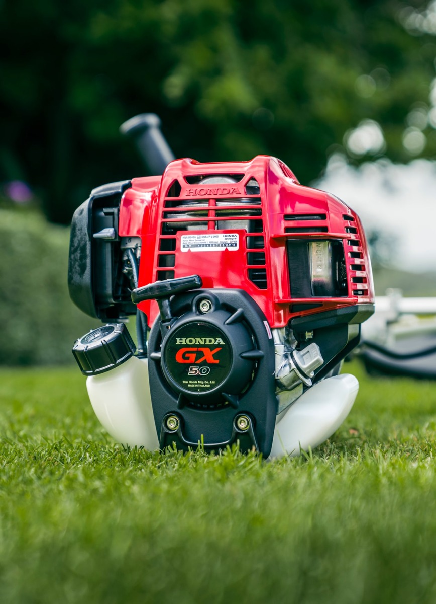 Brush_Cutters_Learn_More_Page_Grid_Hero_Desktop_1260_x_1740